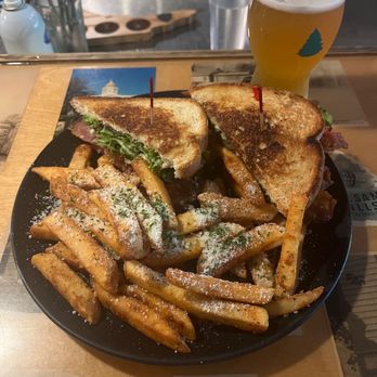 Balsam Falls Brewing - BLT with fries, served with Elvis Has Left the Brewpub; a perfect Hefeweizen made with peanut butter and banana. - Breweries Near Me - Sylva, North Carolina