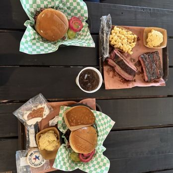Blowin Smoke - Pulled pork sandwiches and two meat plate with mac n cheese and potato salad - Barbeque Near Me - Danbury, Texas Blowin Smoke - Pulled pork sandwiches and two meat plate with mac n cheese and potato salad - Barbeque Near Me - Danbury, Texas