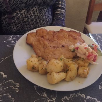 Restauracja Bazylia - Pork and potatoes, coleslaw - Pizza Near Me - Krakow, Massachusetts