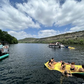 Big Tex Boat Rentals - Boat Charters Near Me - Austin, Texas