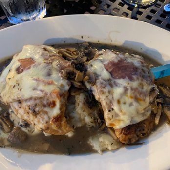 Gianni's Cafe - Chicken saltimbocca - Italian Near Me - Kildeer, Illinois