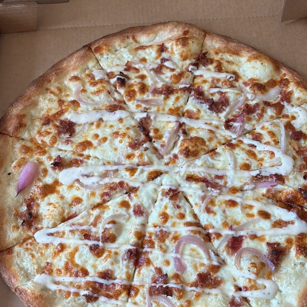 Selena Pizzería - Pizza Near Me - San Juan, Puerto Rico Selena Pizzería - Pizza Near Me - San Juan, Puerto Rico
