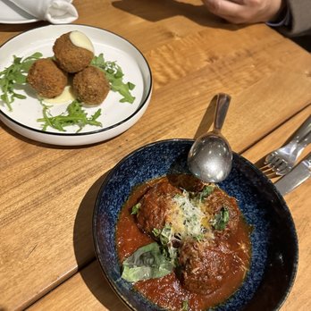 Novo Italian - Arancini Tartufo + Meatballs - Wine Bars Near Me - Vancouver, British Columbia Novo Italian - Arancini Tartufo + Meatballs - Wine Bars Near Me - Vancouver, British Columbia