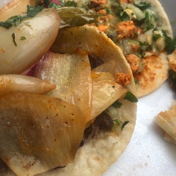 Tacos La Roca - Asada and Chicken Taco - Food Trucks Near Me - Chelan, Washington Tacos La Roca - Asada and Chicken Taco - Food Trucks Near Me - Chelan, Washington