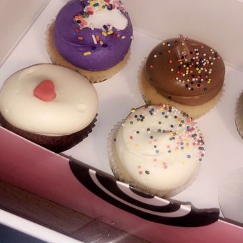 Georgetown Cupcake - Cupcakes Near Me - Washington, DC, District of Columbia Georgetown Cupcake - Cupcakes Near Me - Washington, DC, District of Columbia