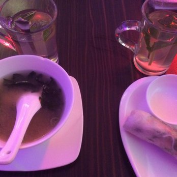 sashimi sushi lounge - 2x Vorspeisen (Miso-Suppe und Sommer-Rolle), 2x Tee - Sushi Bars Near Me - Berlin, BE