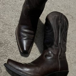 Daniels Shoe Repair - After: Brought back to life.
