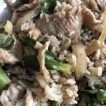 Amina Thai - Thai Fried Rice with Cashew chicken - Thai Near Me - Rockville, Maryland