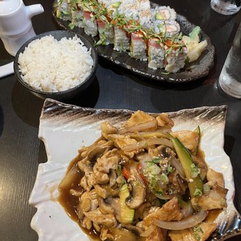 Hoshi & Sushi - Chicken teriyaki - Sushi Bars Near Me - Miami Beach, Florida Hoshi & Sushi - Chicken teriyaki - Sushi Bars Near Me - Miami Beach, Florida
