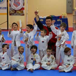 Copiague Champions Taekwondo & Lifefit Kickboxing - Moral!
