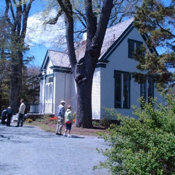 Halifax Public Gardens - Uncommon Grounds building. - Botanical Gardens Near Me - Halifax, Nova Scotia
