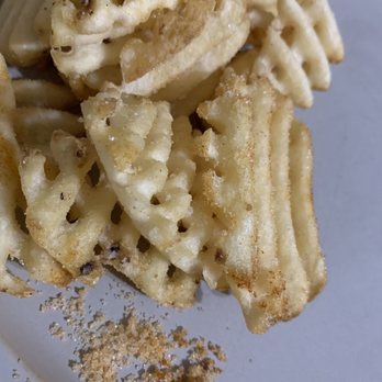 Bull Chicks - The salt was falling off the fry, like good meat falls off the bone! - Burgers Near Me - Baton Rouge, Louisiana