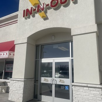 In-N-Out Burger - Front door - Burgers Near Me - Lone Tree, Colorado