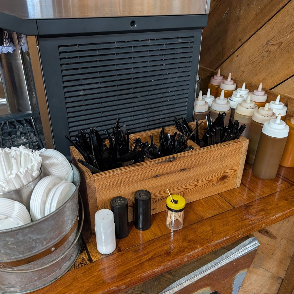Slabs - Sauces and silverware - Barbeque Near Me - Lake City, South Carolina