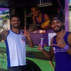 Healthy Love Acai Bar - Founder Tavo Gomez with staff Macaco and Inka at the Healthy LoVe Açai Bar