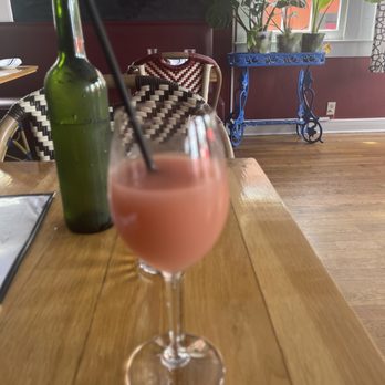 Chais Delachaise - Frose - Wine Bars Near Me - New Orleans, Louisiana Chais Delachaise - Frose - Wine Bars Near Me - New Orleans, Louisiana