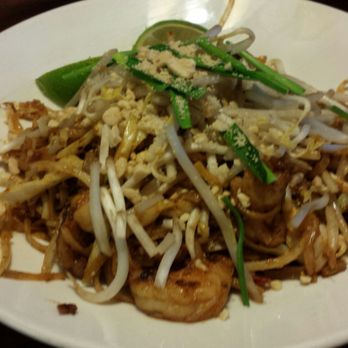 Star Noodle - Pad Thai - Asian Fusion Near Me - Lahaina, Hawaii