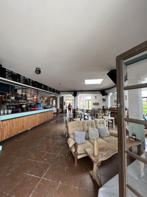 Bar restaurante Three Little Birds by null