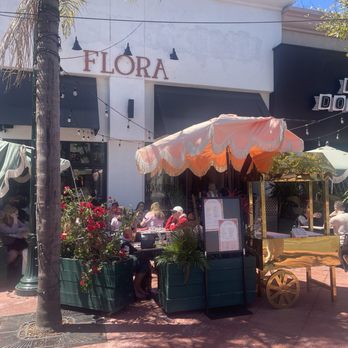 Flora - Order entrance w/ small patio - Breakfast & Brunch Near Me - San Diego, California