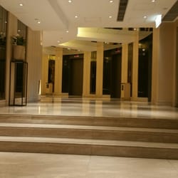 帝都酒店 - Walk way to the lift lobby