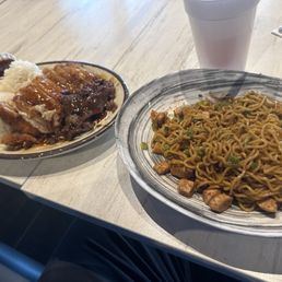 Aloha plate and noodles Aloha plate and noodles