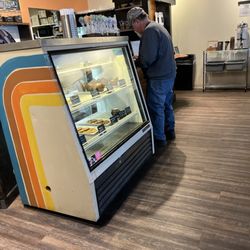 Toasted Coffee House - Pastry case and cash register