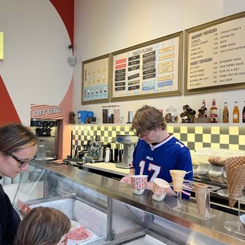 OddFellows Ice Cream - Domino Park - Ice Cream & Frozen Yogurt Near Me - Brooklyn, New York