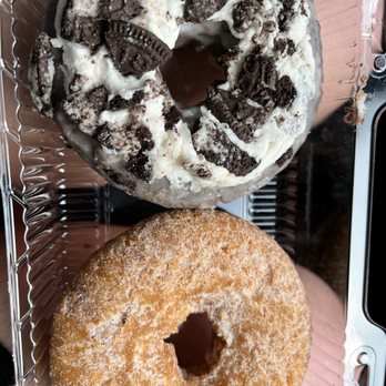 Kane's Donuts - Downtown - GLUTEN-FREE Oreo and cinnamon sugar - Donuts Near Me - Boston, Massachusetts