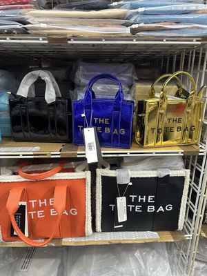 SW Trading Accessory Plaza by null