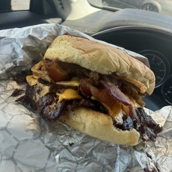 Addiction smash burger - Their "Crispy Craving" double smash burger - Burgers Near Me - Memphis, Tennessee Addiction smash burger - Their "Crispy Craving" double smash burger - Burgers Near Me - Memphis, Tennessee