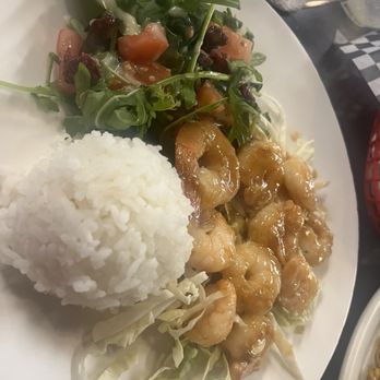 E Ohi Restaurant - Garlic shrimp - Breakfast & Brunch Near Me - Honolulu, Hawaii