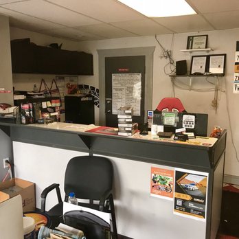 Lansdale Auto Body - Frontdesk - Body Shops Near Me - Lansdale, Pennsylvania Lansdale Auto Body - Frontdesk - Body Shops Near Me - Lansdale, Pennsylvania