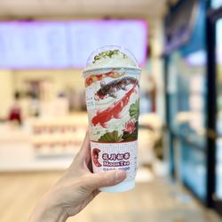 MoonTea - Da Hong Pao Milk Tea Frappe Whipped Cream | IG: xstina.eats
