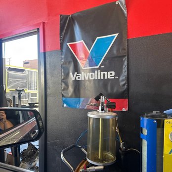 Valvoline Express Care - Dont go here. SANTA FE SPRINGS, Ca - Oil Change Stations Near Me - SANTA FE SPRINGS, California Valvoline Express Care - Dont go here. SANTA FE SPRINGS, Ca - Oil Change Stations Near Me - SANTA FE SPRINGS, California
