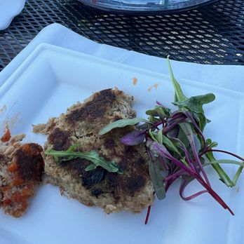 Vincent William Wine - Crabcake - Wineries Near Me - Madison, Ohio Vincent William Wine - Crabcake - Wineries Near Me - Madison, Ohio