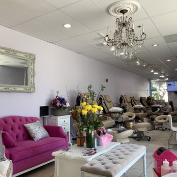 Eighty Nine Nail Salon - Interior - Nail Salons Near Me - Glendale, California Eighty Nine Nail Salon - Interior - Nail Salons Near Me - Glendale, California