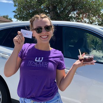 Mind Body Spine - @browyonce at our free curbside covid pickup of @celis açaí bowls and ginger shots - Chiropractors Near Me - Lake Worth, Florida Mind Body Spine - @browyonce at our free curbside covid pickup of @celis açaí bowls and ginger shots - Chiropractors Near Me - Lake Worth, Florida