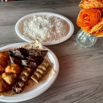 Zorba’s Mediterranean Food - Look at this pretty table of meat and rice - Mediterranean Near Me - Tujunga, California Zorba’s Mediterranean Food - Look at this pretty table of meat and rice - Mediterranean Near Me - Tujunga, California