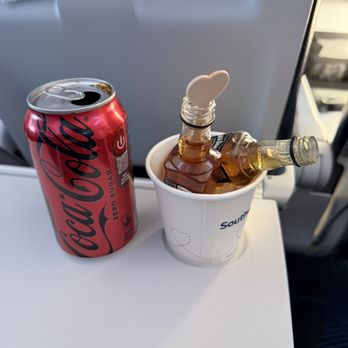 Southwest Airlines - Who D F brings drinks like this? - Airlines Near Me - Nashville, Tennessee Southwest Airlines - Who D F brings drinks like this? - Airlines Near Me - Nashville, Tennessee