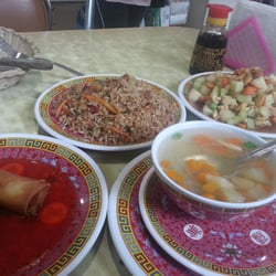 Pon Hing - Paquete 1. Cambie el Chop Suey por Pollo Almendrado, me cobran 5 pesos extra por el cambio.