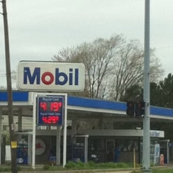 King's Mobil Mart