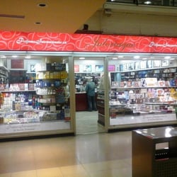JACINTO JULERIAQUE - Perfumes Importados de Jacinto Juleriaque en Local 5 y 6 de la Galería Rosario