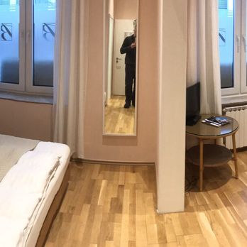 Buchholz Downtown Hotel Köln - The bright room that was almost soundproof. - Hotels Near Me - Cologne, NW Buchholz Downtown Hotel Köln - The bright room that was almost soundproof. - Hotels Near Me - Cologne, NW