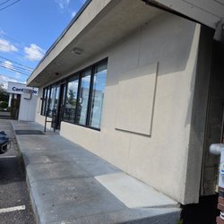 Borrelli's Pastry Shop - Entrance is *NOT* wheelchair accessible. Curbs on all sides, no ramp.