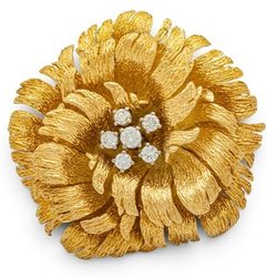 Golden flower with 6 diamonds in the center