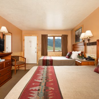 Flat Creek Inn - Double Queen - Hotels Near Me - Jackson, Wyoming Flat Creek Inn - Double Queen - Hotels Near Me - Jackson, Wyoming