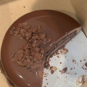 Machine Shop - Chocolate Cake - Desserts Near Me - Philadelphia, Pennsylvania Machine Shop - Chocolate Cake - Desserts Near Me - Philadelphia, Pennsylvania