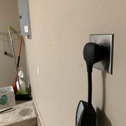 Ben's Electric - 240V 50amp for Tesla and other electrical car.