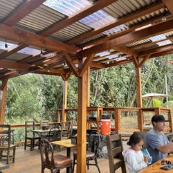 Gill's Lanai