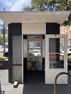 Peaches Lewis by null